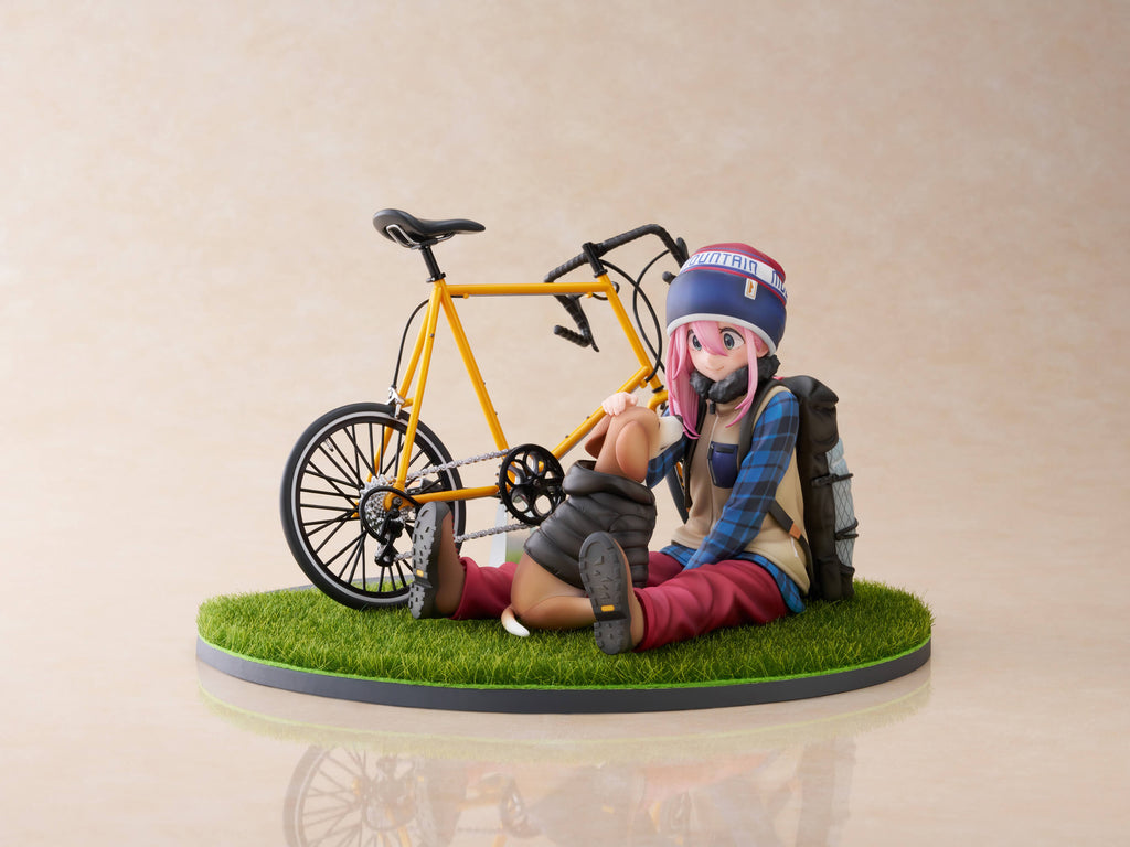 フェネクスの「ゆるキャン△」各務原なでしこのフィギュア,laid back camp Kagamihara Nadeshiko figure from FNEX