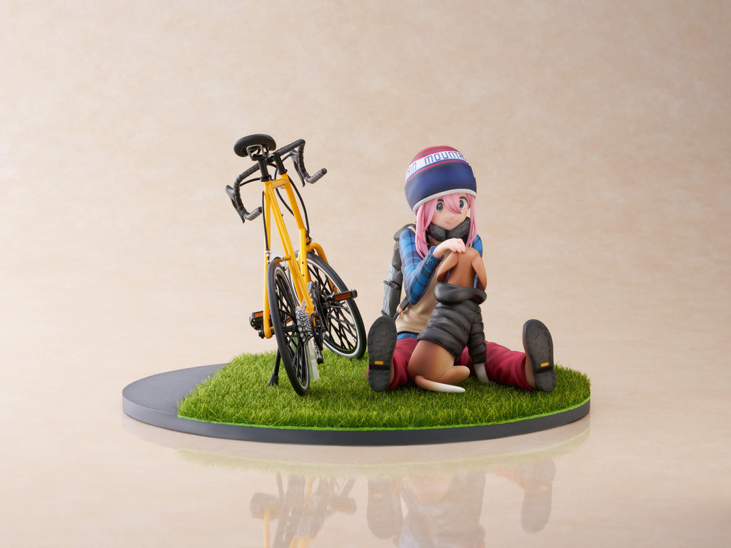 フェネクスの「ゆるキャン△」各務原なでしこのフィギュア,laid back camp Kagamihara Nadeshiko figure from FNEX