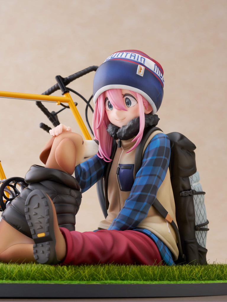 フェネクスの「ゆるキャン△」各務原なでしこのフィギュア,laid back camp Kagamihara Nadeshiko figure from FNEX