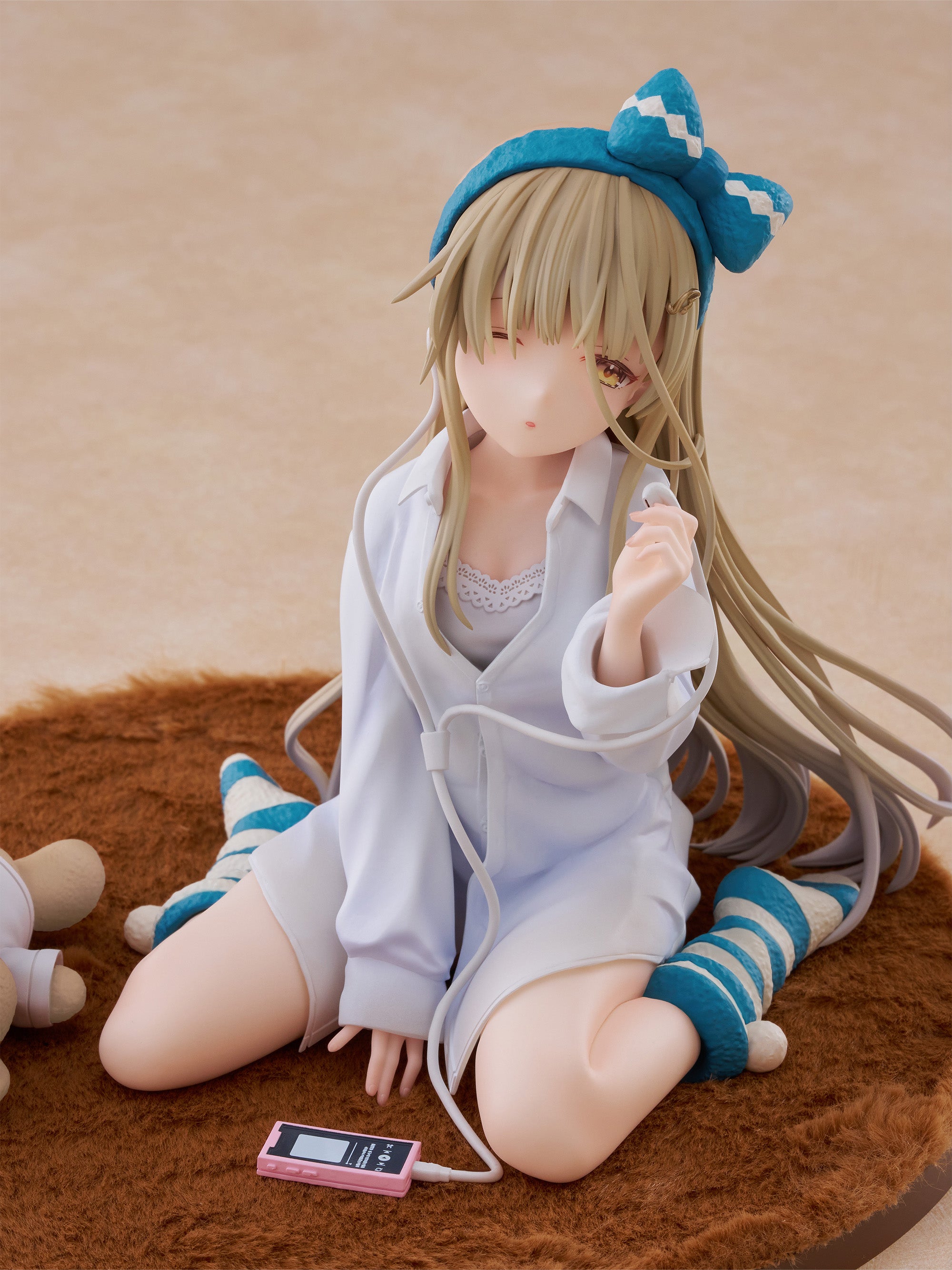 椎名真昼 リラックスver. 1/7スケールフィギュア | お隣の天使様に