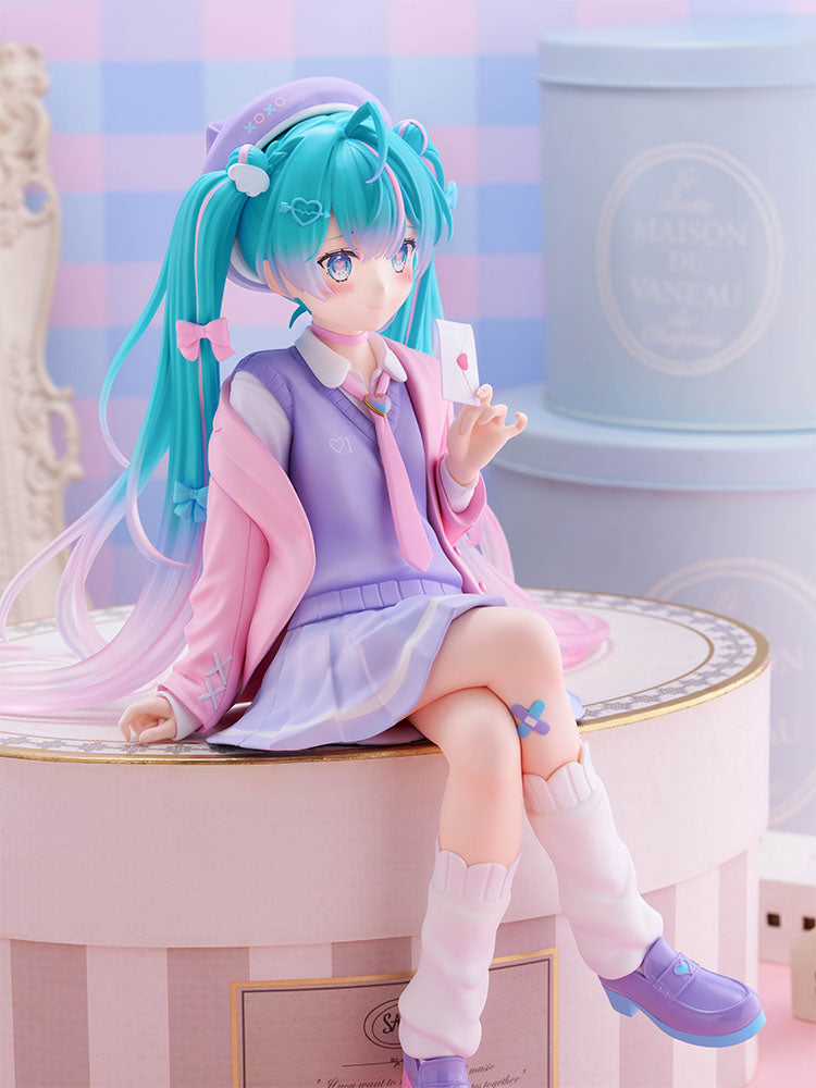 テニトルの「初音ミク」のBIGぬーどるストッパーフィギュア,Hatsune Miku BIG Noodle Stopper Figure from Tenitol