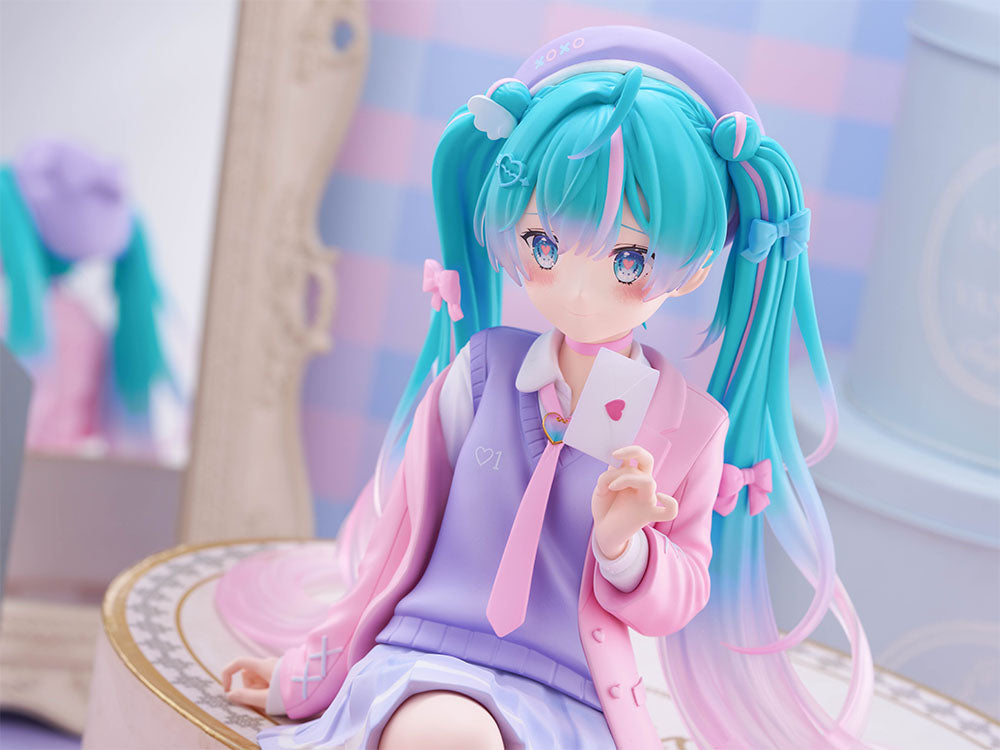 テニトルの「初音ミク」のBIGぬーどるストッパーフィギュア,Hatsune Miku BIG Noodle Stopper Figure from Tenitol