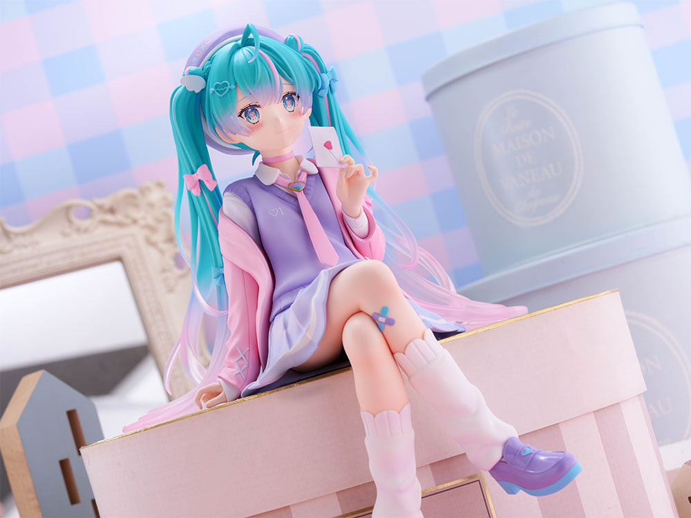 テニトルの「初音ミク」のBIGぬーどるストッパーフィギュア,Hatsune Miku BIG Noodle Stopper Figure from Tenitol