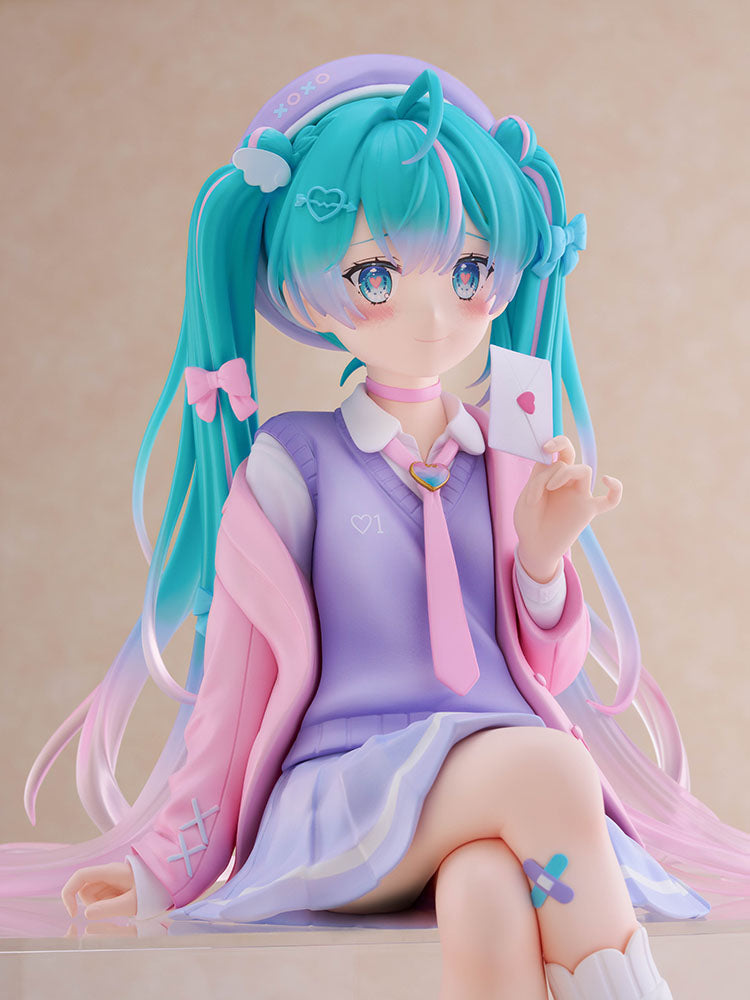 テニトルの「初音ミク」のBIGぬーどるストッパーフィギュア,Hatsune Miku BIG Noodle Stopper Figure from Tenitol