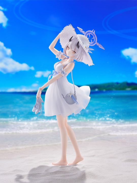 セナ(私服) 1/7スケールフィギュア