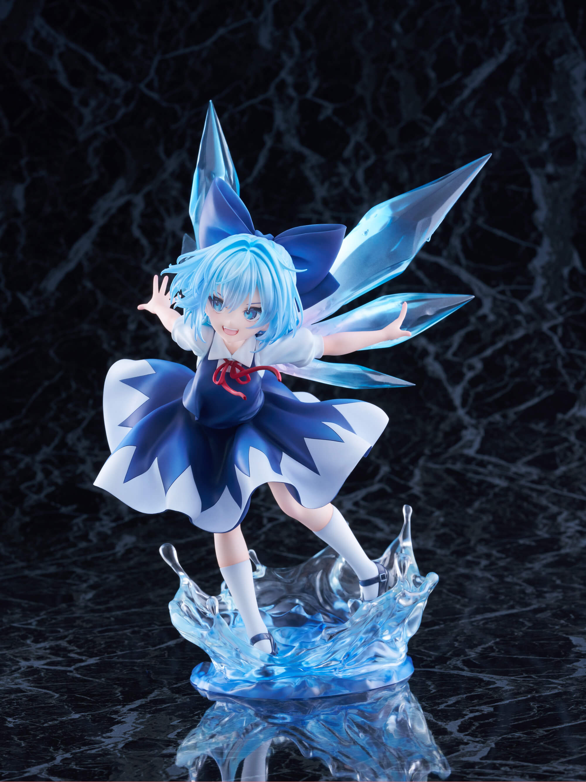 チルノ illustration by 羽々斬 1/7スケールフィギュア – フィギュア通販はFURYU HOBBY MALL