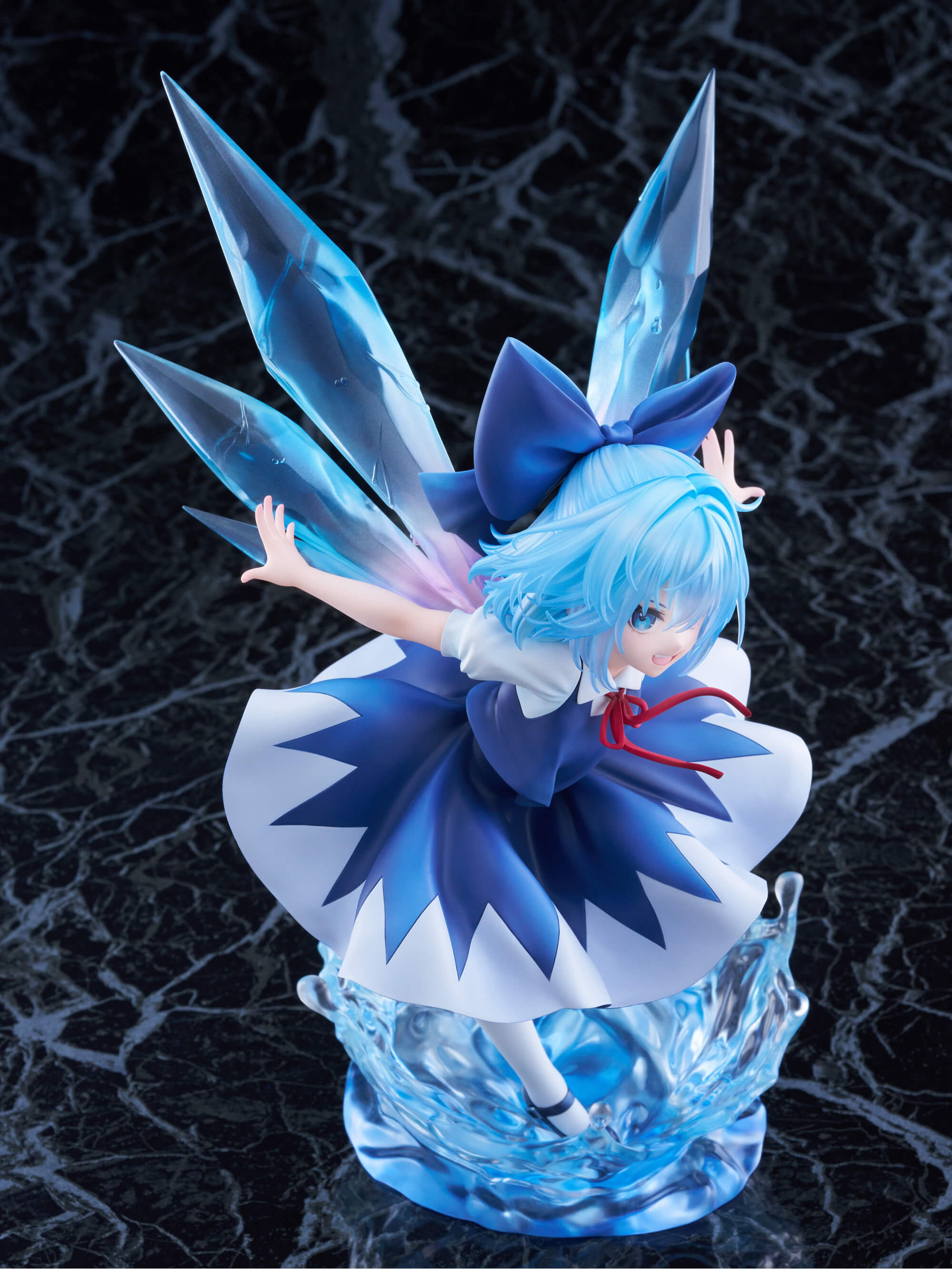 チルノ illustration by 羽々斬 1/7スケールフィギュア – フィギュア通販はFURYU HOBBY MALL