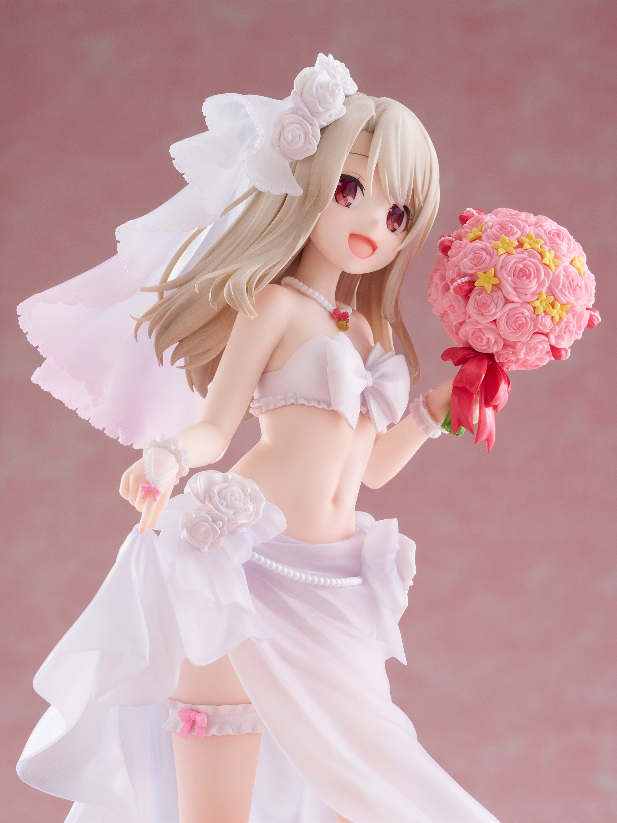 イリヤスフィール・フォン・アインツベルン ウエディング水着ver. 1/7